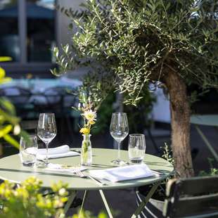 Im Sommer lockt die Terrasse